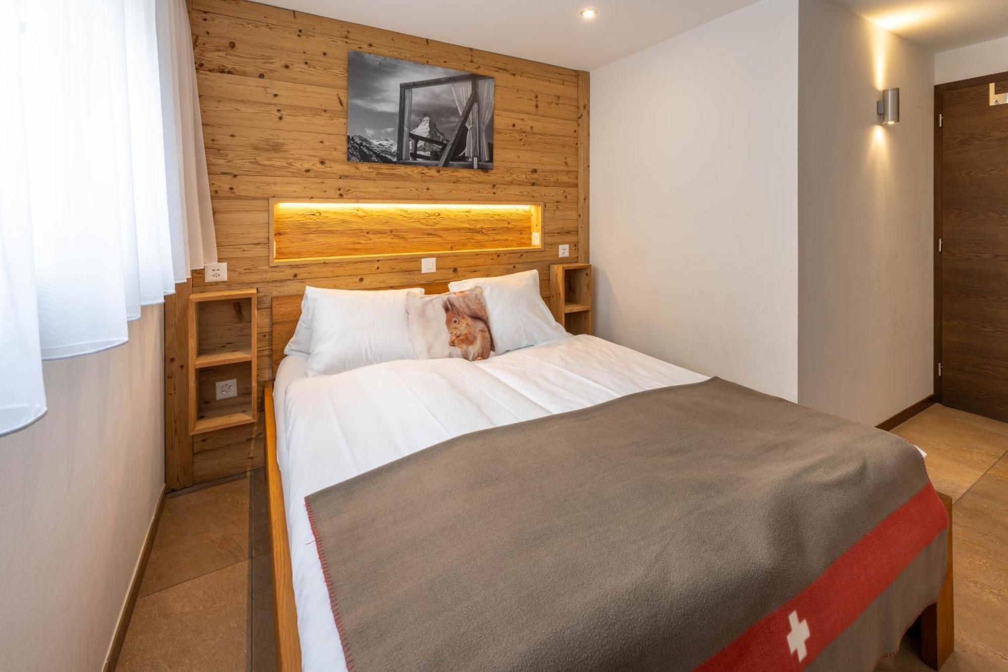 Luxury Residence Colosseo Zermatt Room photo